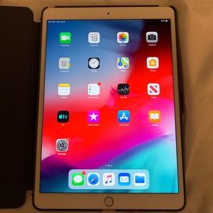 Lightly Used IPad 3rd generation (no box)